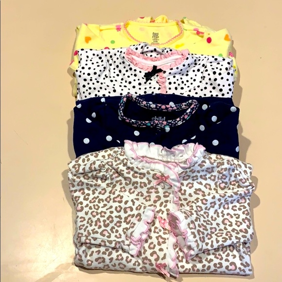 Little Me Infants Bundle of 4 onesies with feet size 6 months - Picture 2 of 8